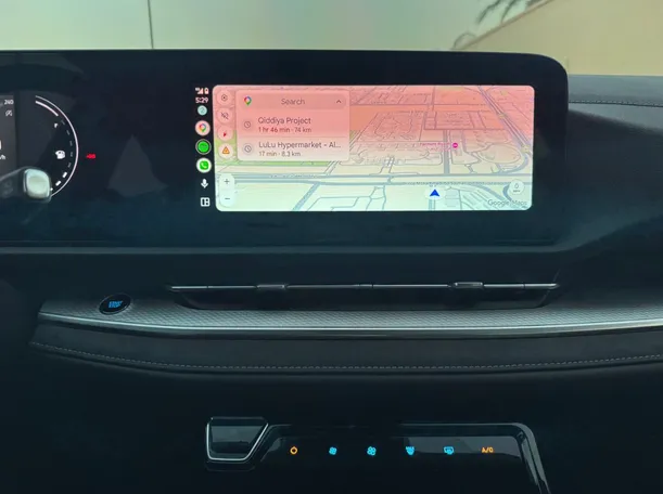 Car image 16