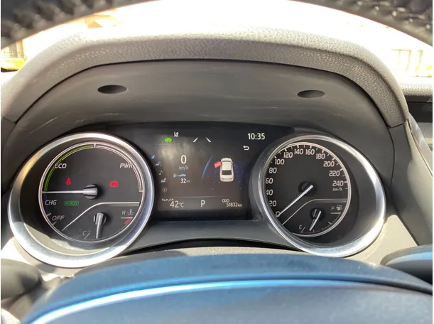 Car image 18