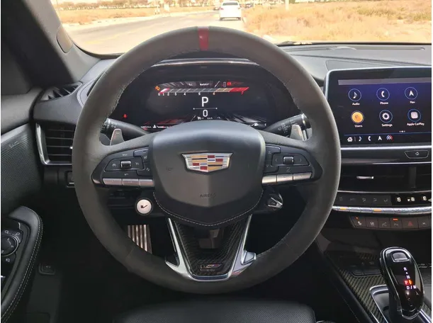Car image 18