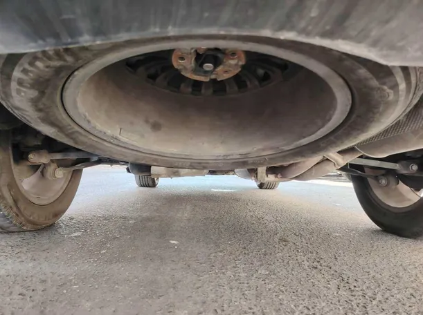 Car image 41