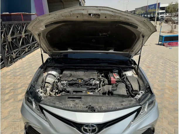 Car image 22