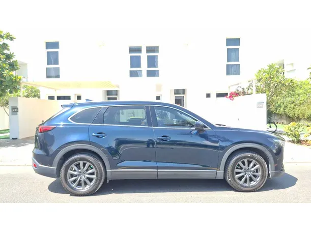 Car image 8