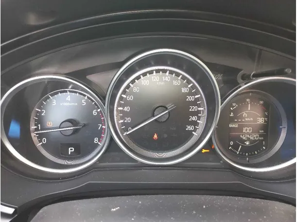 Car image 18