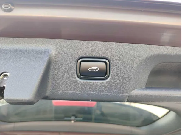 Car image 37
