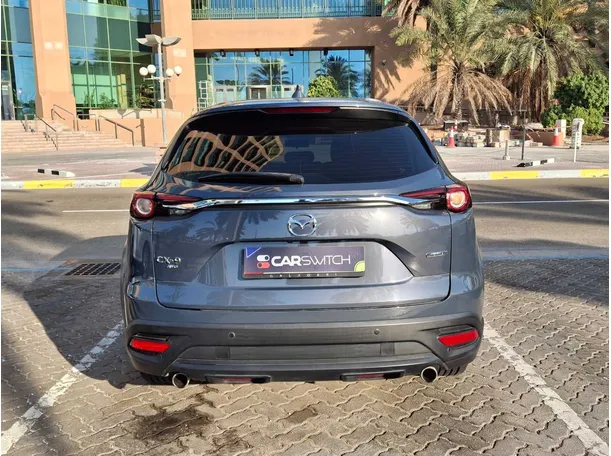 Car image 6
