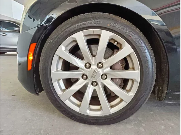 Car image 10