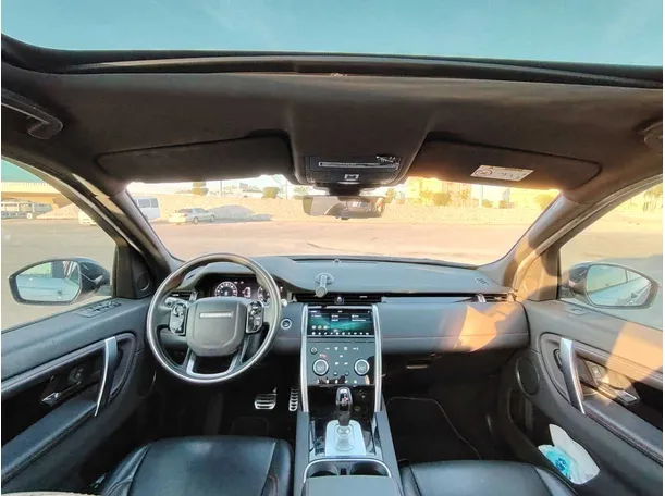 Car image 17