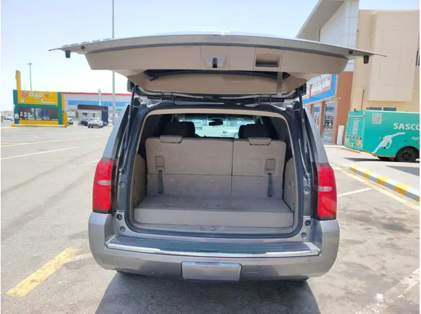 Car image 26