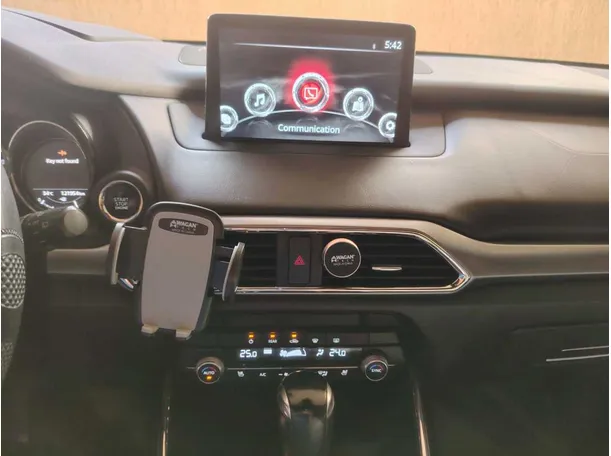 Car image 25
