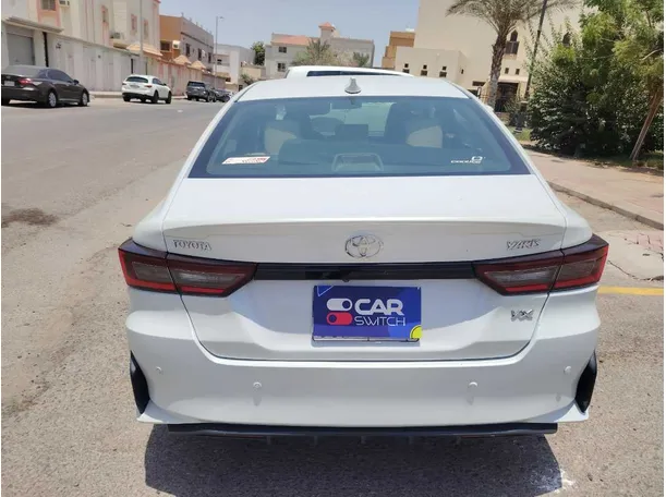 Car image 6