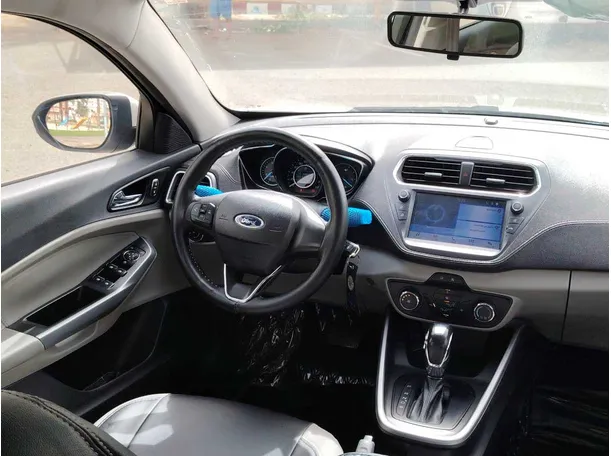 Car image 20