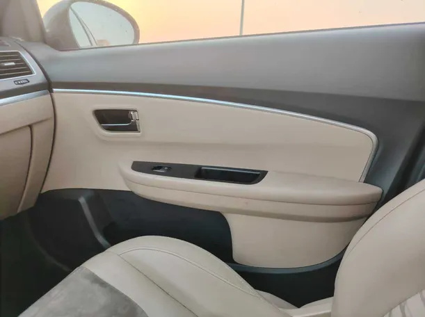 Car image 31