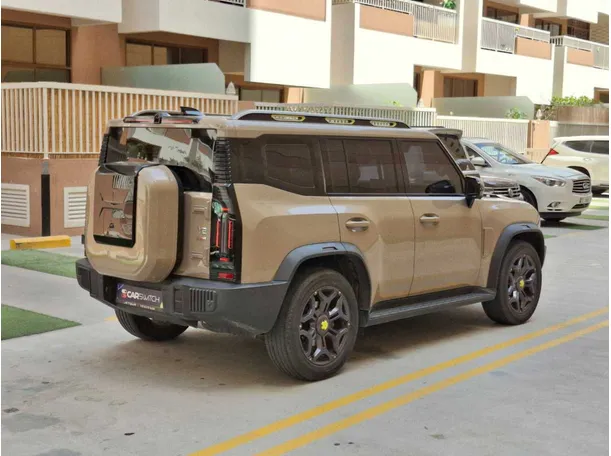 Car image 5