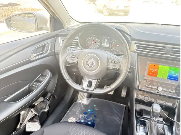 Car image 22