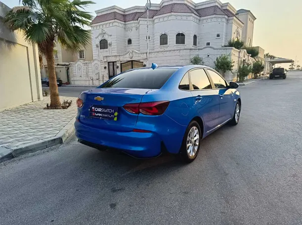 Car image 5