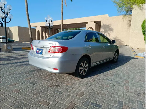 Car image 9