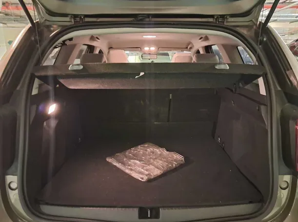 Car image 21