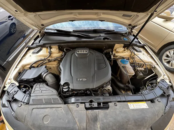 Car image 25