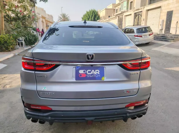 Car image 6