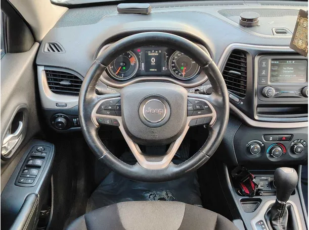 Car image 21