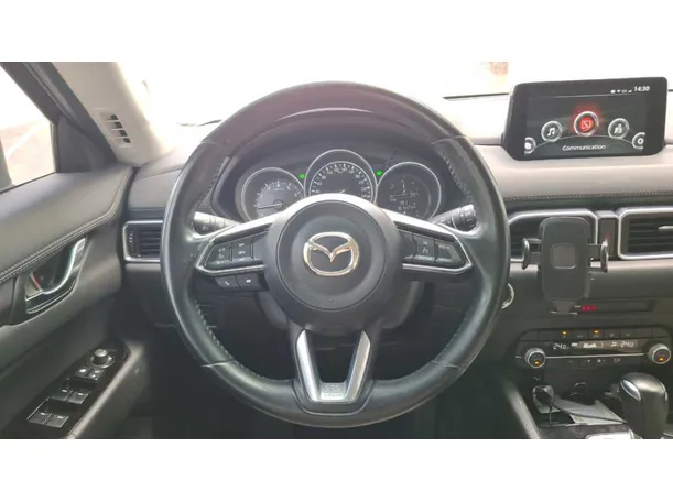 Car image 17