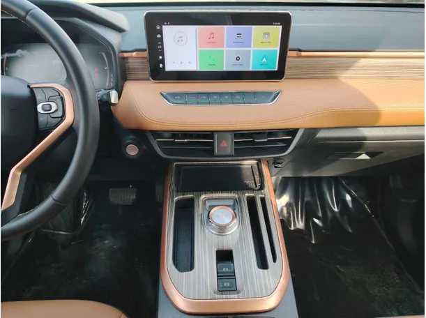 Car image 18