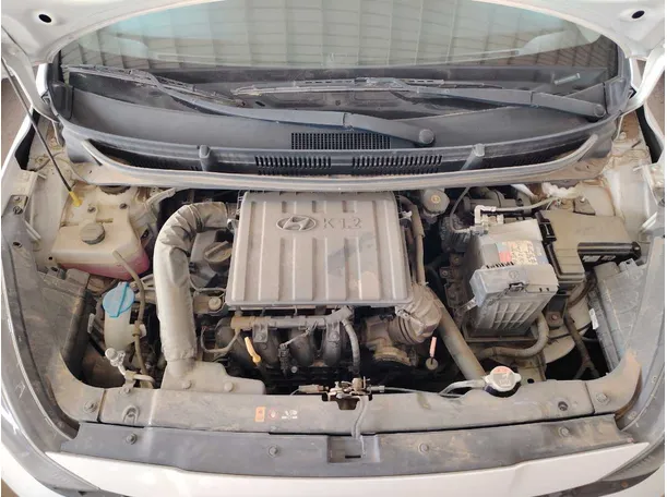 Car image 28