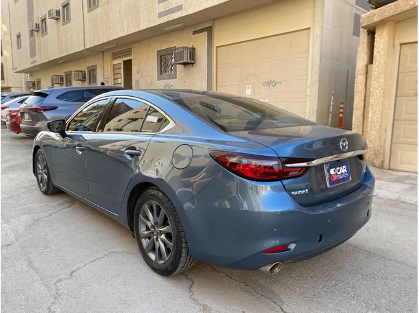 Car image 7