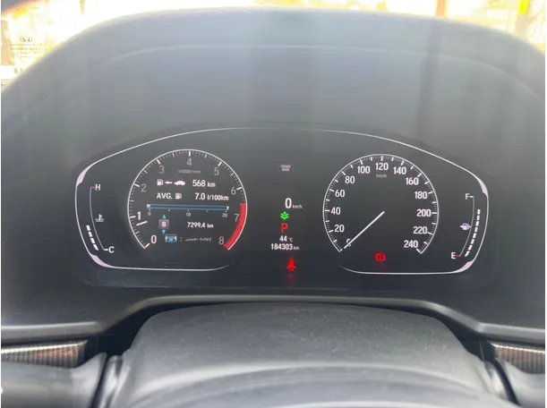 Car image 17