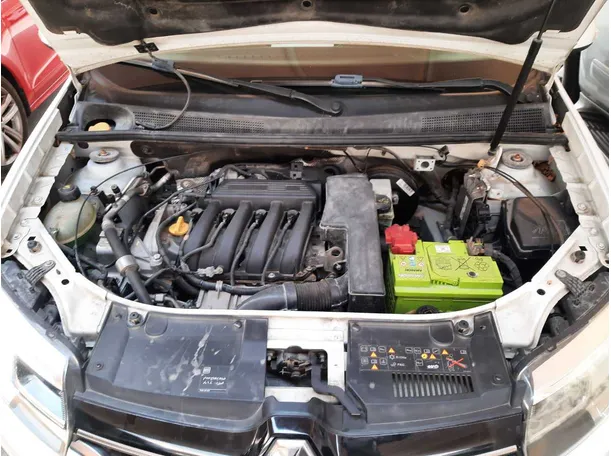 Car image 19