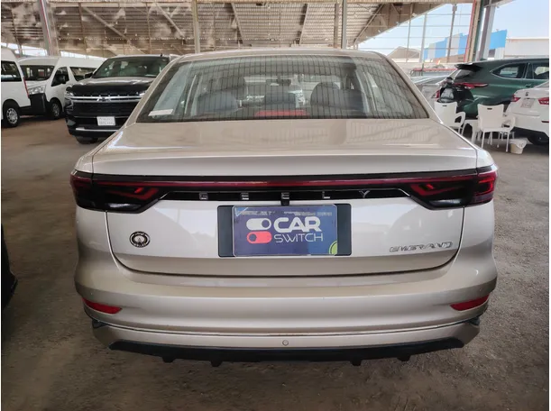 Car image 6