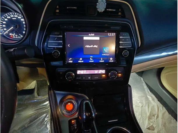 Car image 25