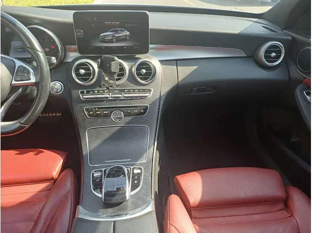 Car image 16