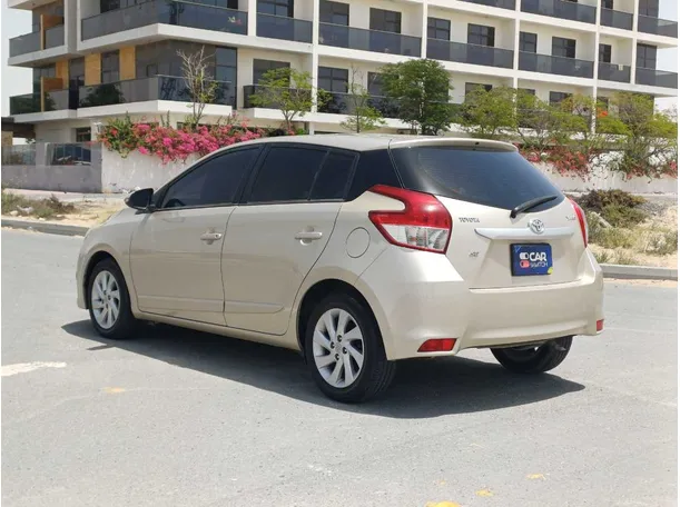 Car image 7