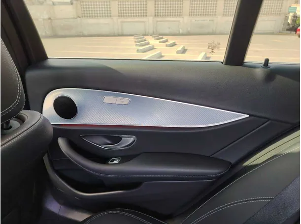 Car image 33