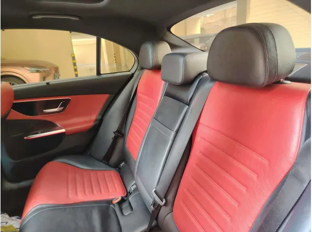 Car image 17