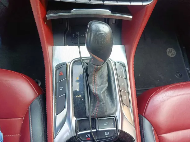 Car image 20