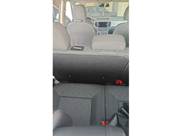 Car image 35
