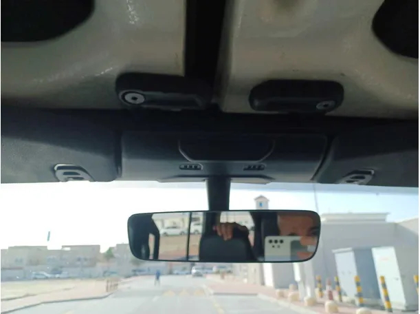 Car image 20