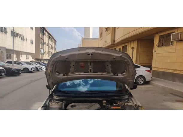 Car image 30
