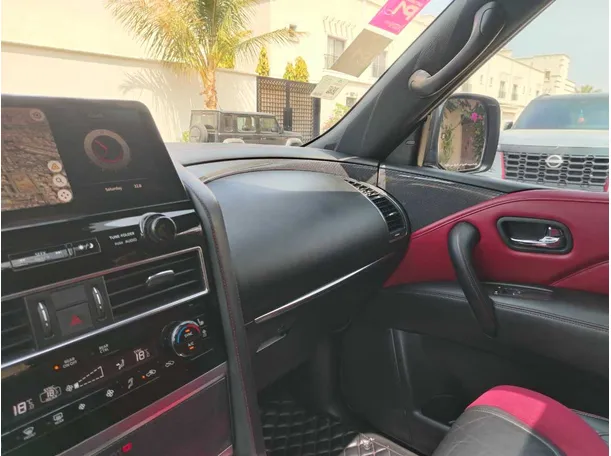 Car image 26