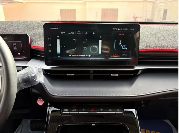 Car image 21