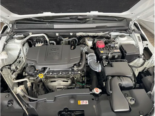Car image 19