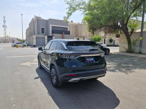 Car image 7