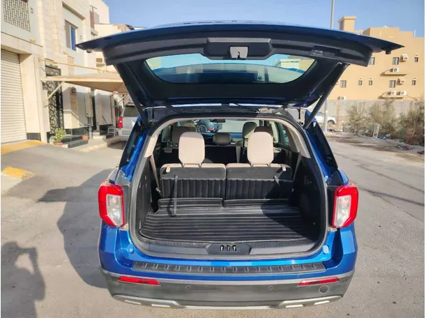 Car image 31