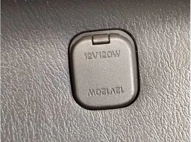 Car image 29