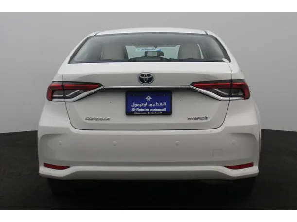 Car image 12
