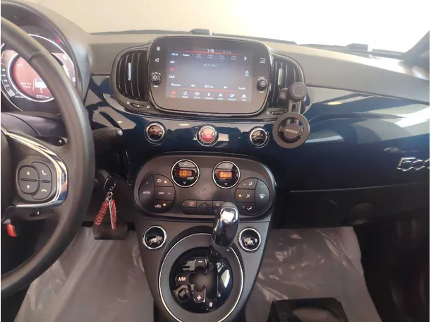 Car image 17