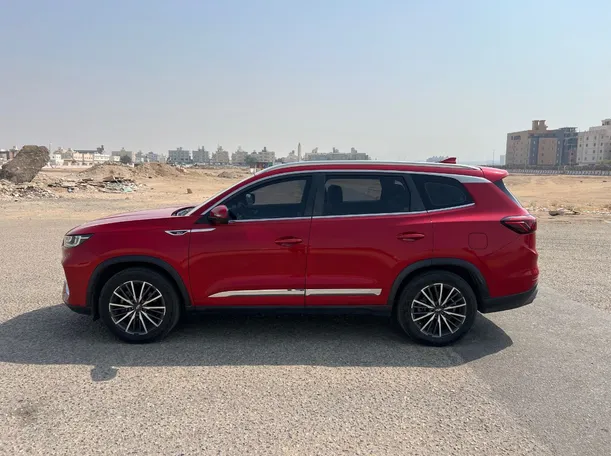 Car image 8