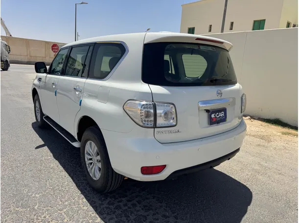 Car image 7